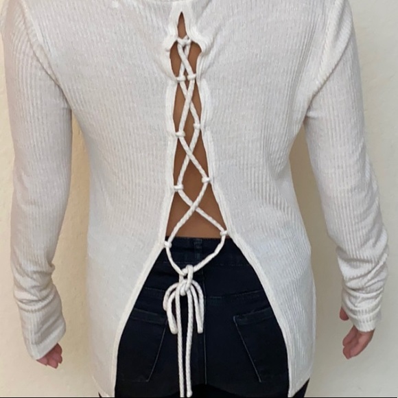 Urban Outfitters Kimchi Blue - Lace Up Top - Picture 2 of 5